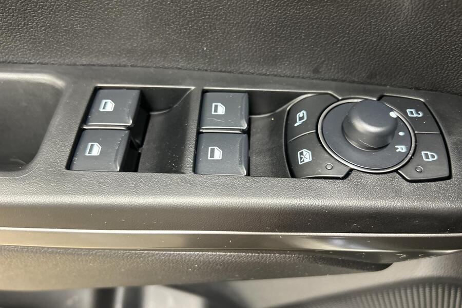 Ford Puma Gen-E vaihtoauto