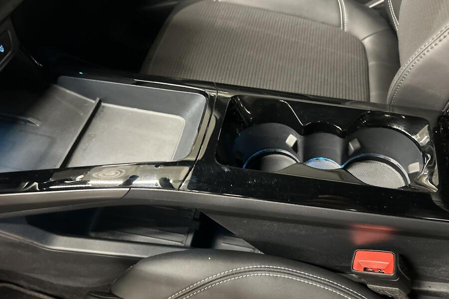 Ford Puma Gen-E vaihtoauto