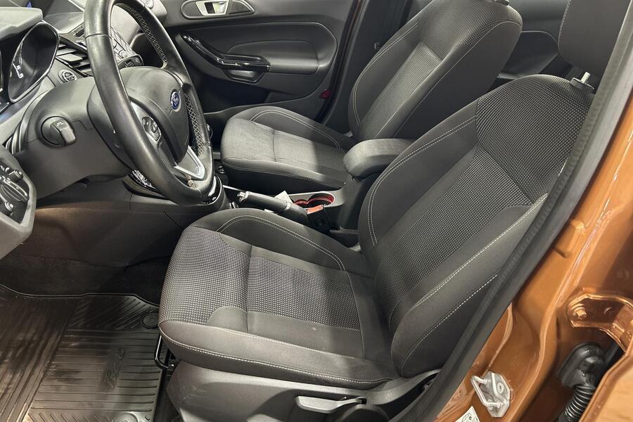 Ford Fiesta vaihtoauto