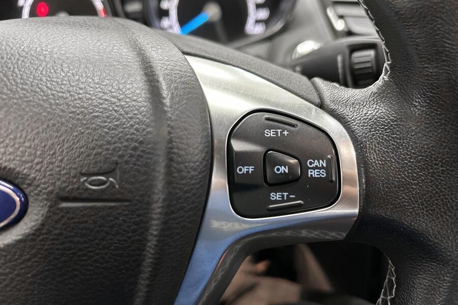 Ford Fiesta vaihtoauto