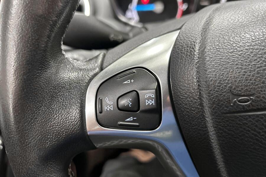 Ford Fiesta vaihtoauto