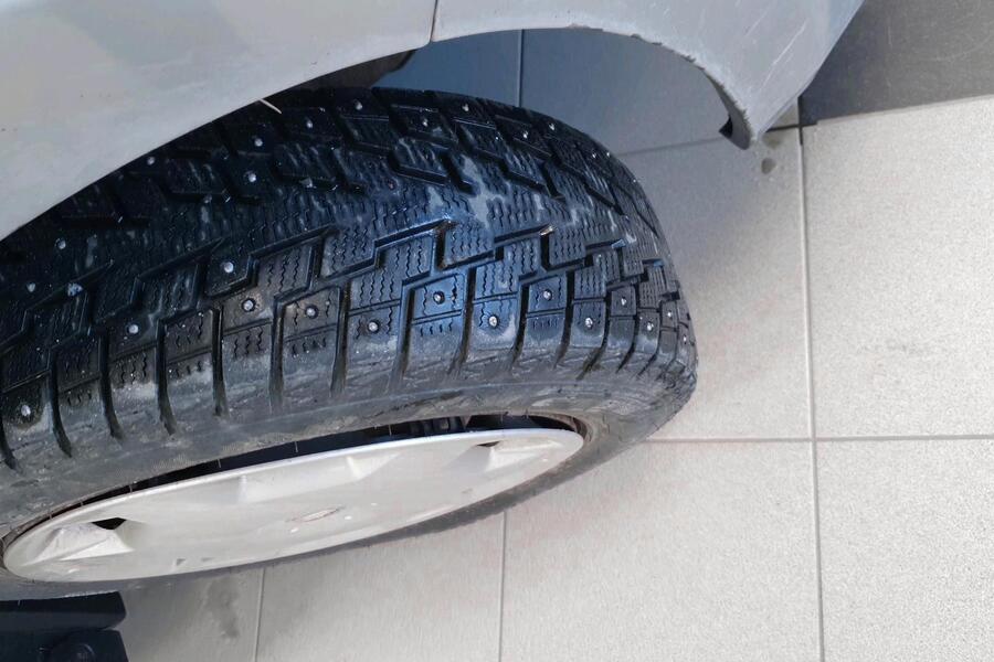 Nissan Tiida vaihtoauto