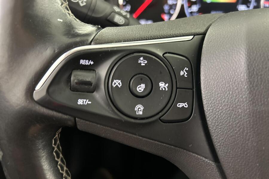 Opel Insignia vaihtoauto