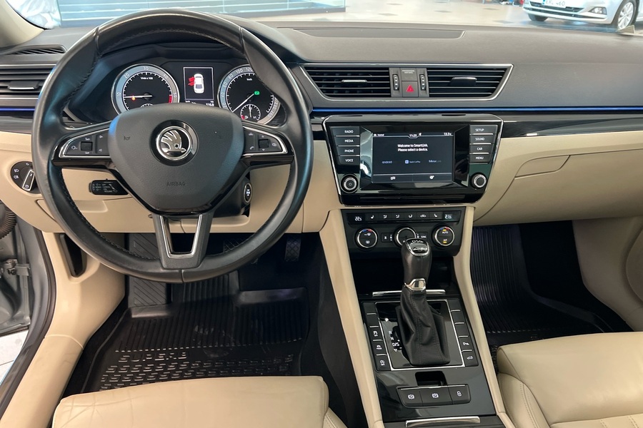 Skoda Superb vaihtoauto