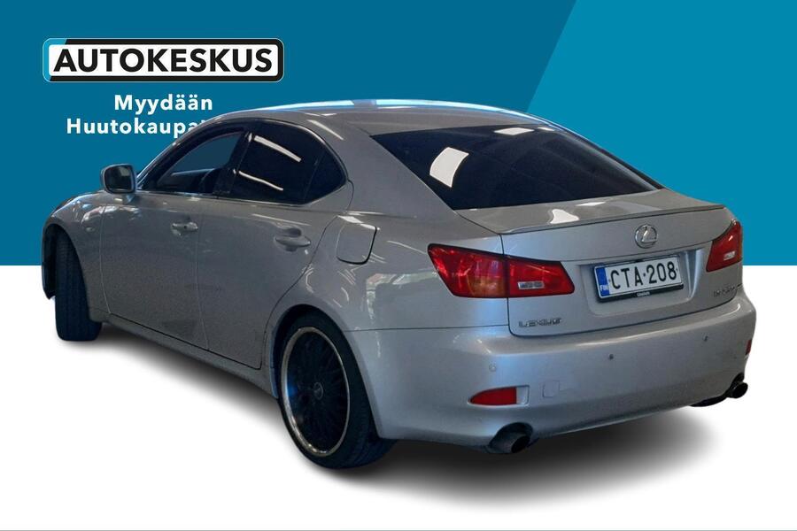 Lexus IS vaihtoauto