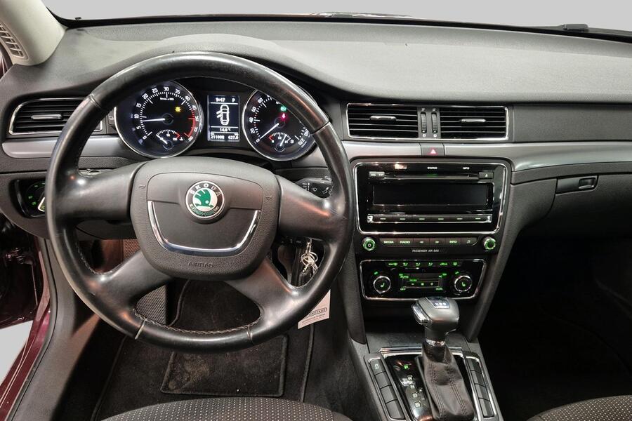 Skoda Superb vaihtoauto