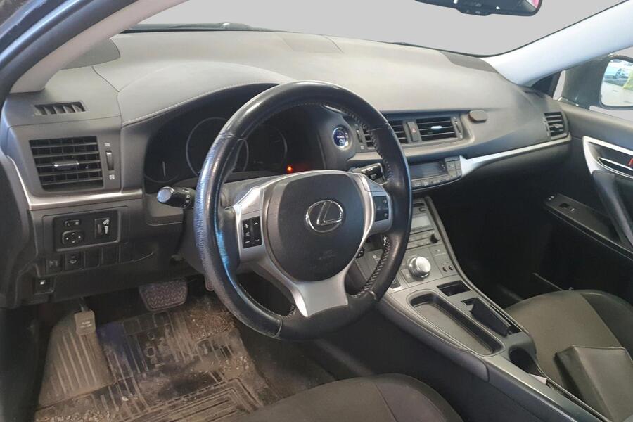 Lexus CT vaihtoauto