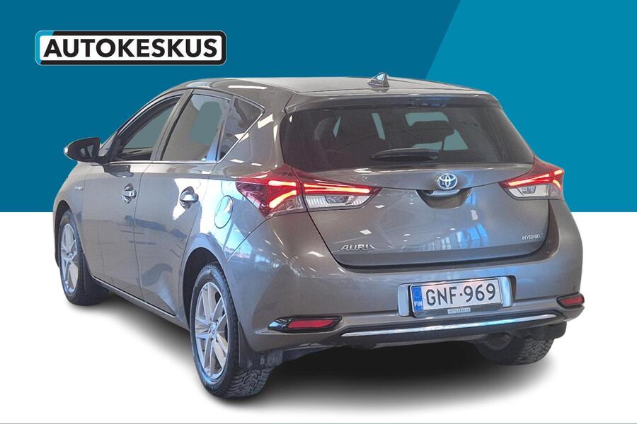 Toyota Auris vaihtoauto