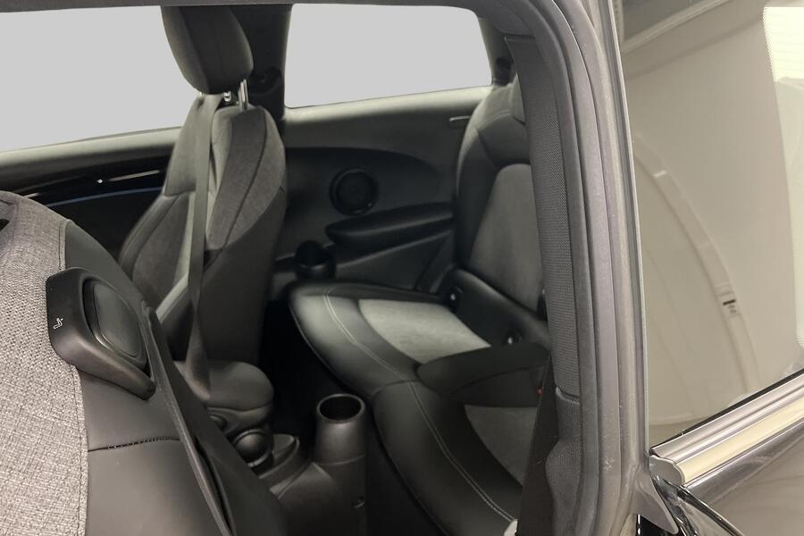 Mini Hatchback vaihtoauto