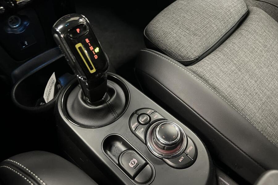 Mini Hatchback vaihtoauto