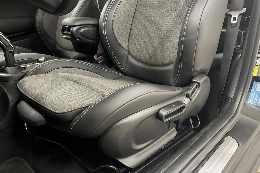 Mini Hatchback vaihtoauto