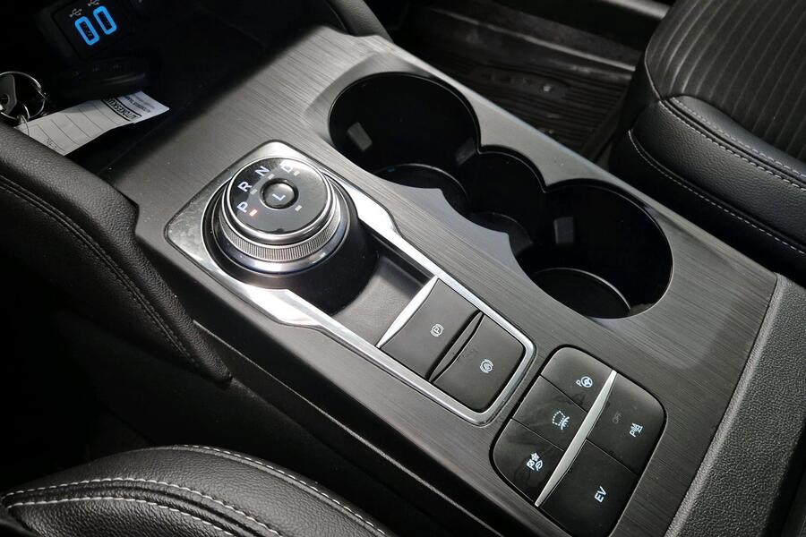 Ford Kuga vaihtoauto