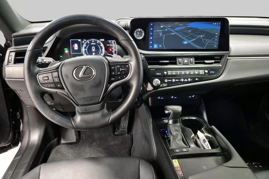 Lexus ES vaihtoauto
