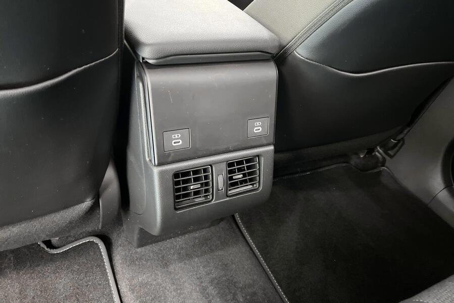 Toyota bZ4X vaihtoauto