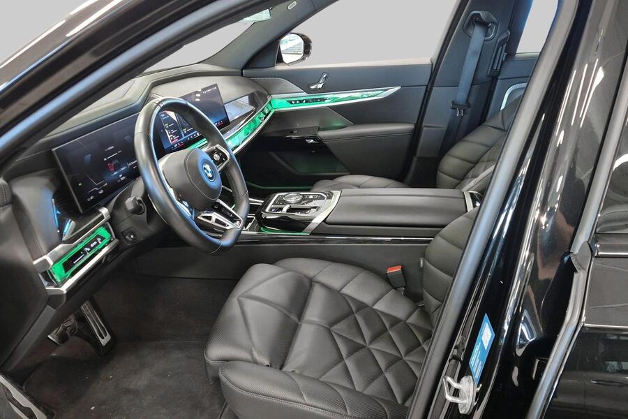BMW i7 vaihtoauto