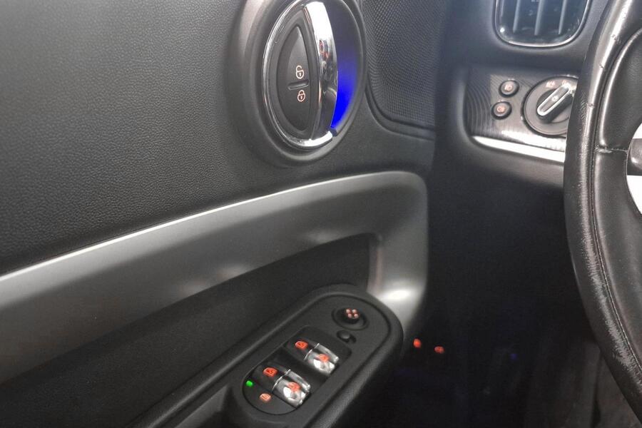 Mini Cooper vaihtoauto