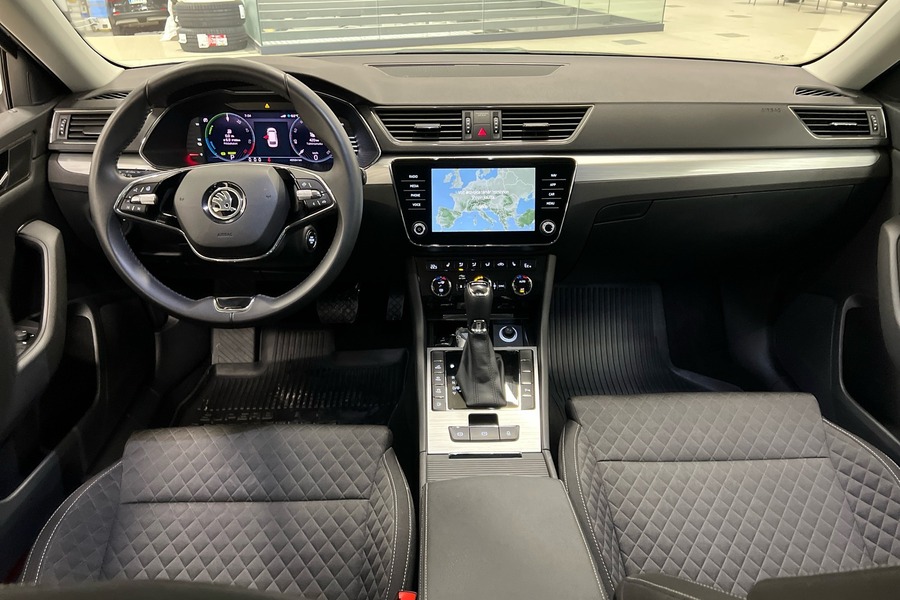 Skoda Superb vaihtoauto