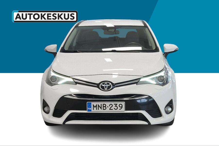 Toyota Avensis vaihtoauto