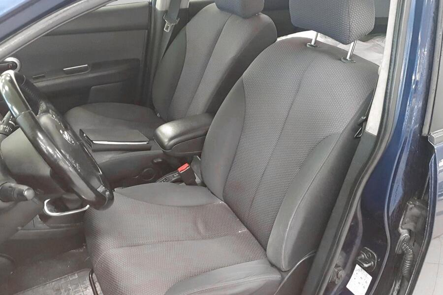 Nissan Tiida vaihtoauto