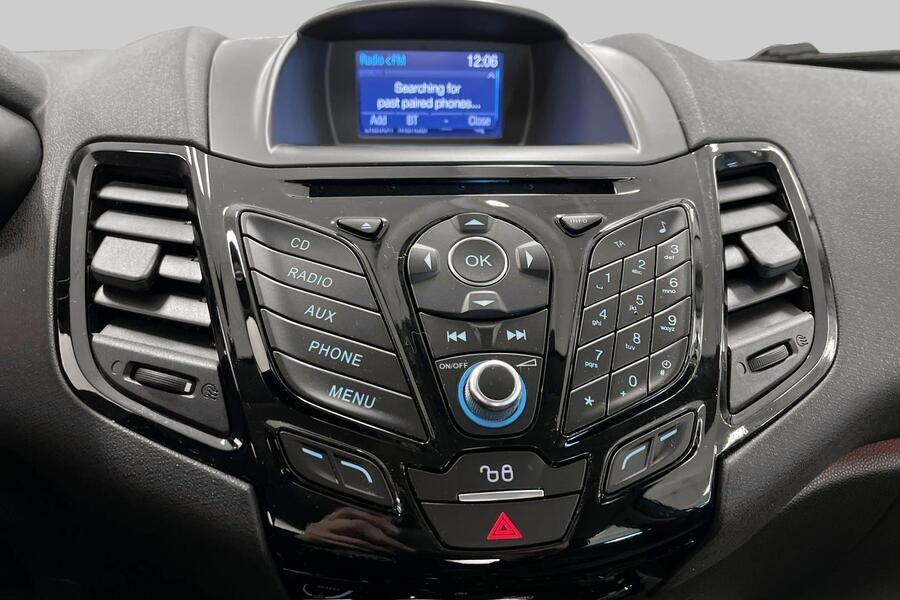 Ford Fiesta vaihtoauto