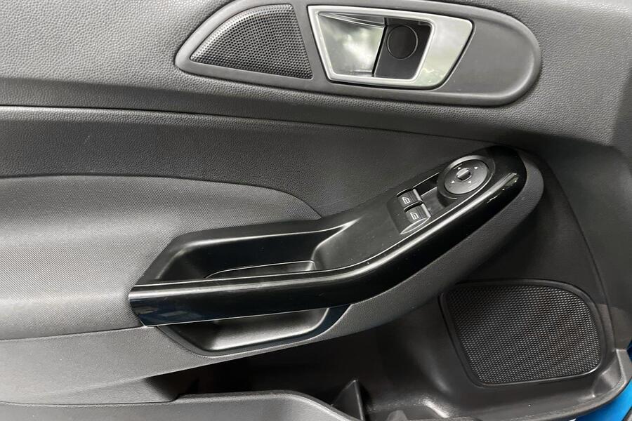 Ford Fiesta vaihtoauto