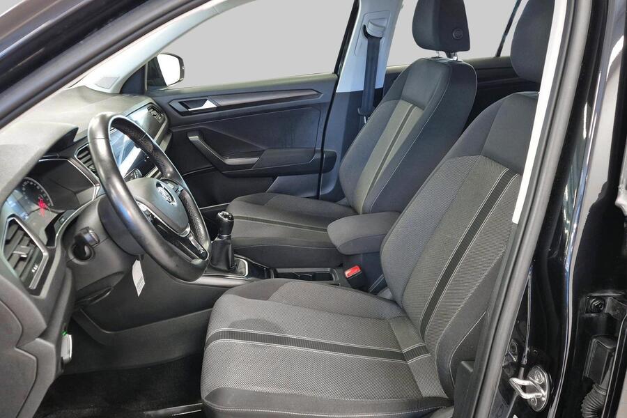 Volkswagen T-Roc vaihtoauto