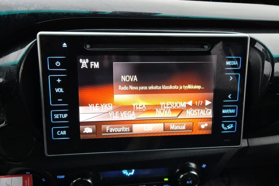 Toyota Hilux vaihtoauto