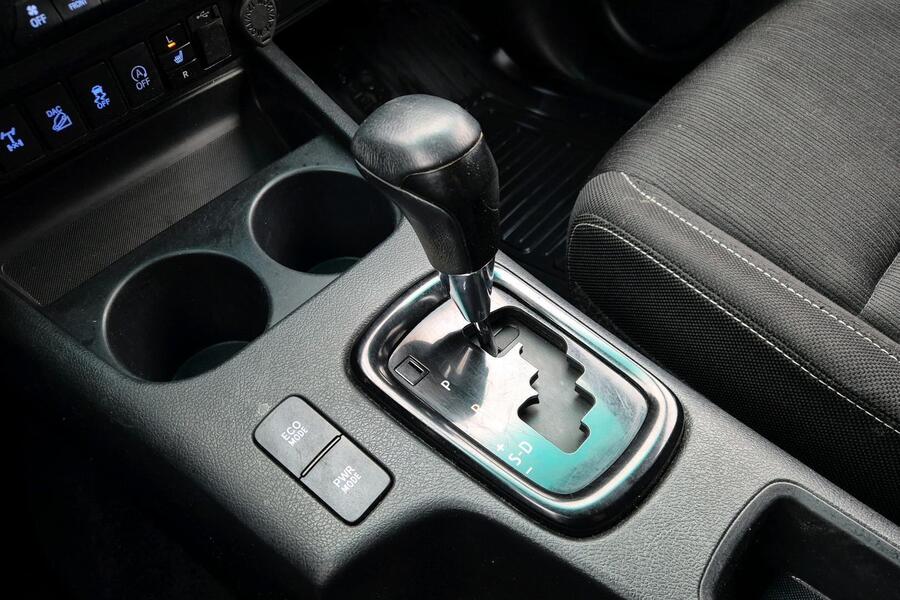 Toyota Hilux vaihtoauto