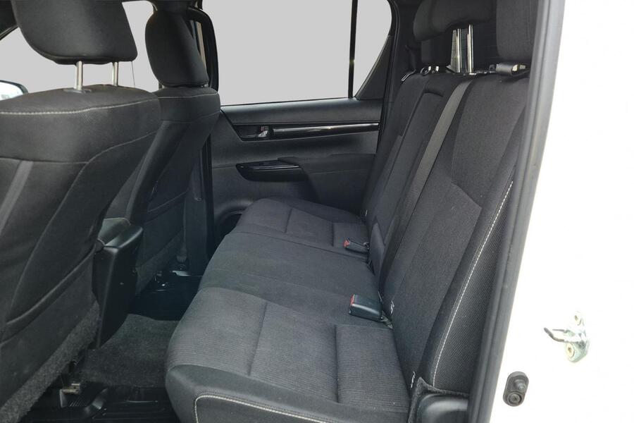 Toyota Hilux vaihtoauto