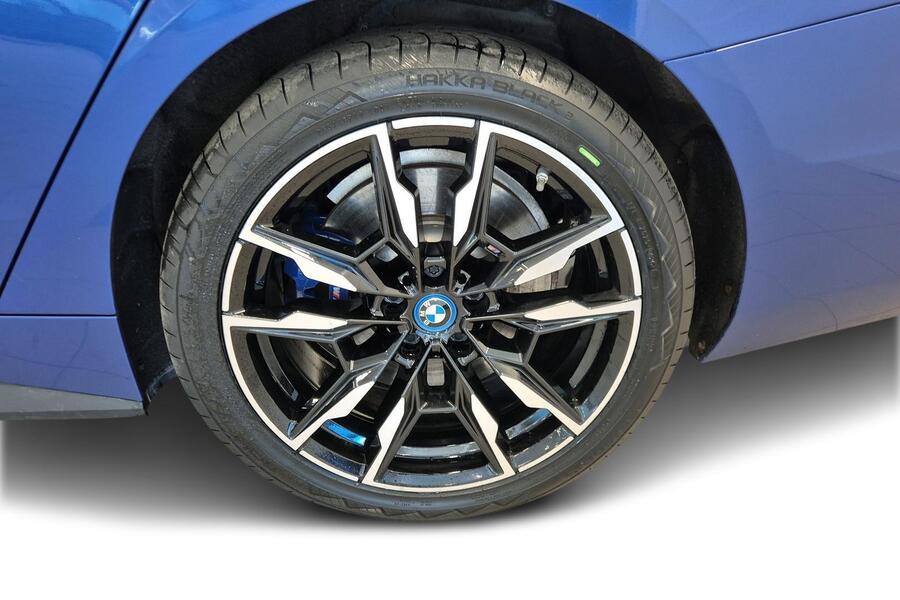 BMW i4 vaihtoauto
