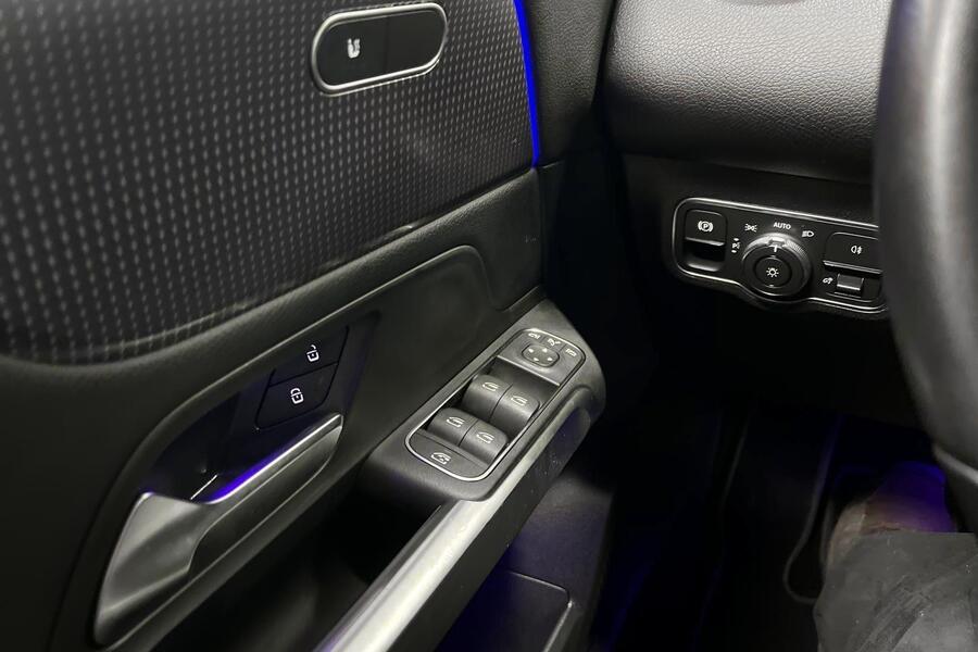 Mercedes-Benz EQB vaihtoauto