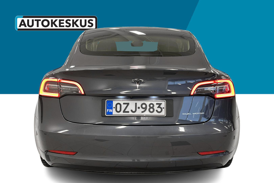 Tesla Model 3 vaihtoauto