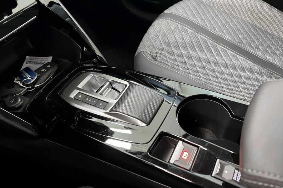 Peugeot e-208 vaihtoauto