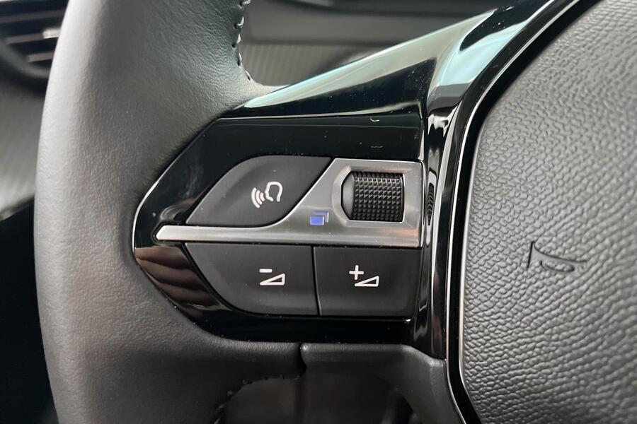 Peugeot e-208 vaihtoauto