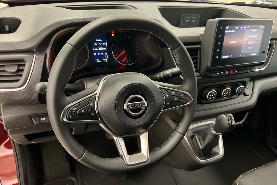 Nissan Primastar vaihtoauto