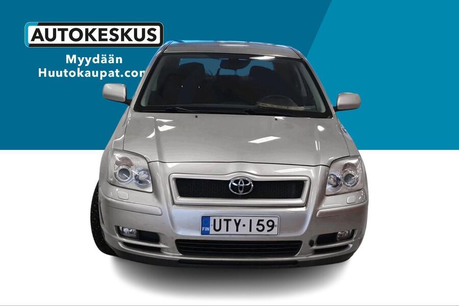 Toyota Avensis vaihtoauto