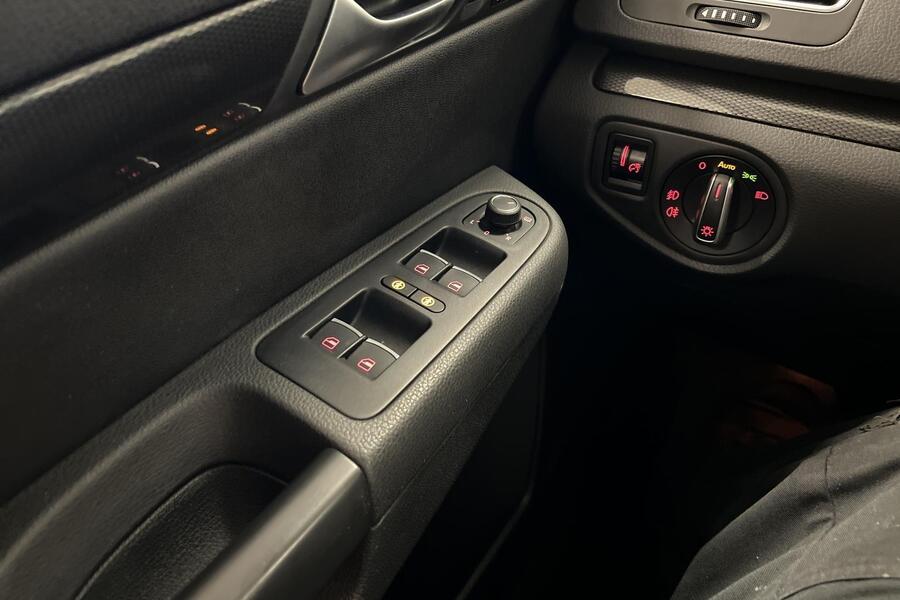 SEAT Alhambra vaihtoauto