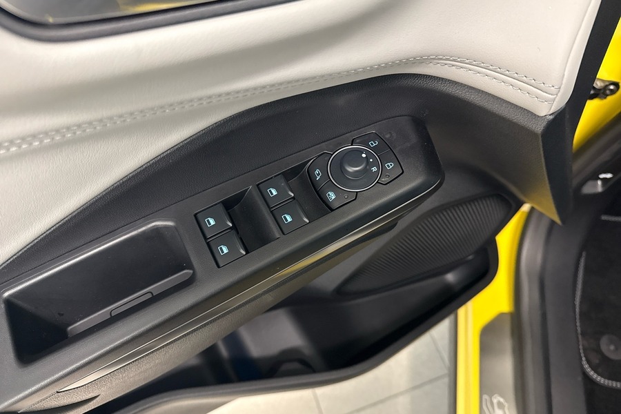 Ford Puma Gen-E vaihtoauto