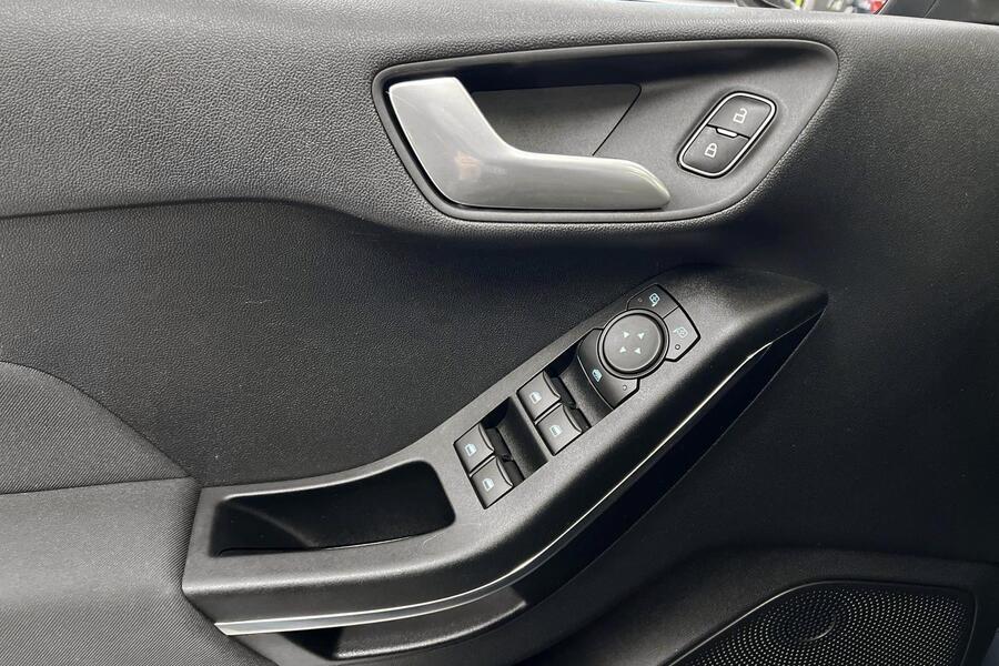 Ford Fiesta vaihtoauto