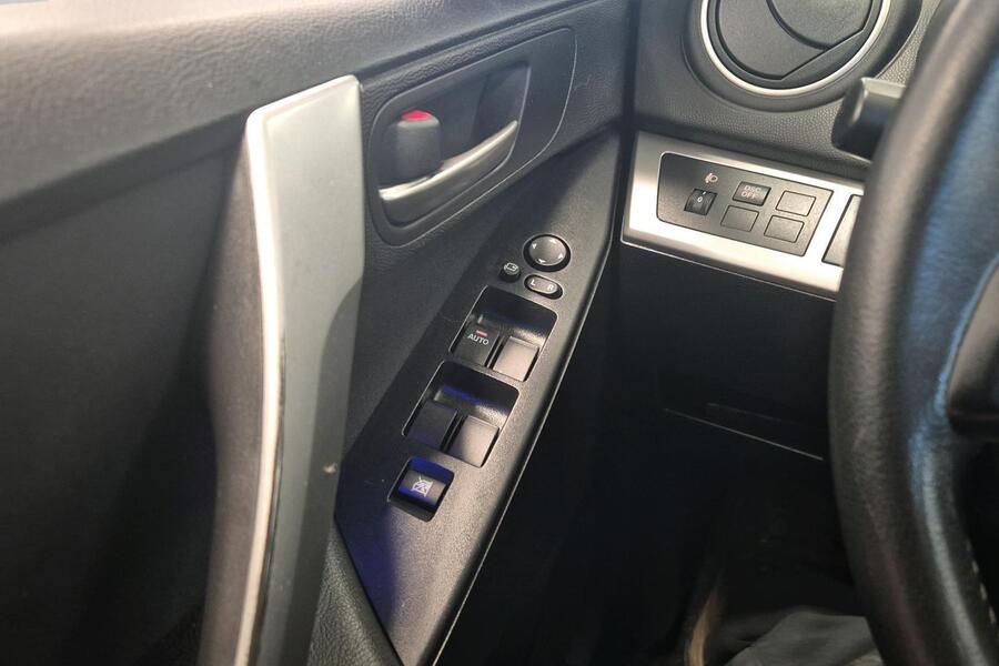 Mazda 3 vaihtoauto