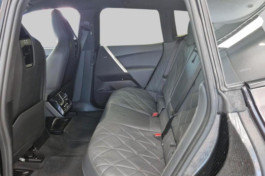 BMW iX vaihtoauto