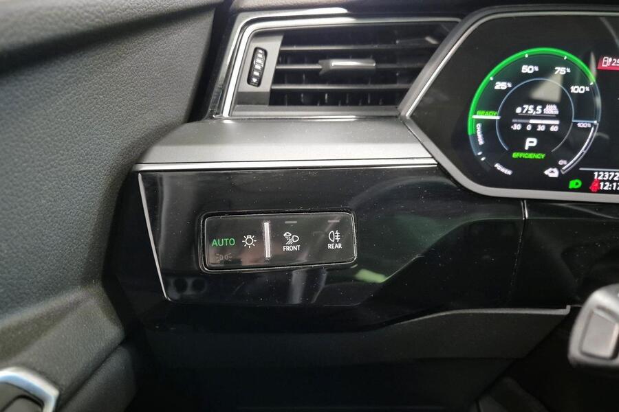 Audi e-tron vaihtoauto