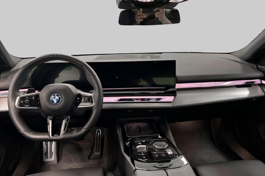 BMW i5 vaihtoauto