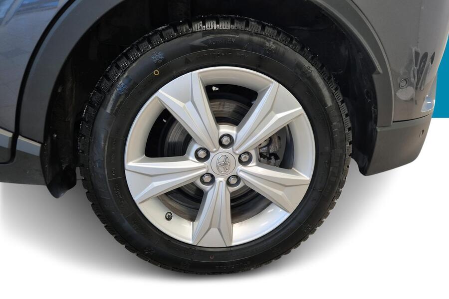 Toyota C-HR vaihtoauto