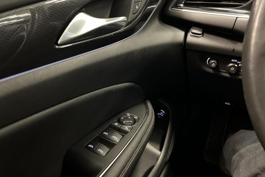 Opel Insignia vaihtoauto