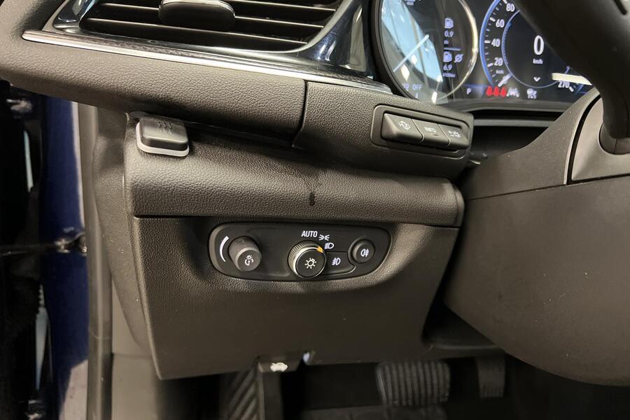 Opel Insignia vaihtoauto