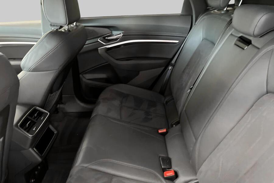 Audi e-tron vaihtoauto