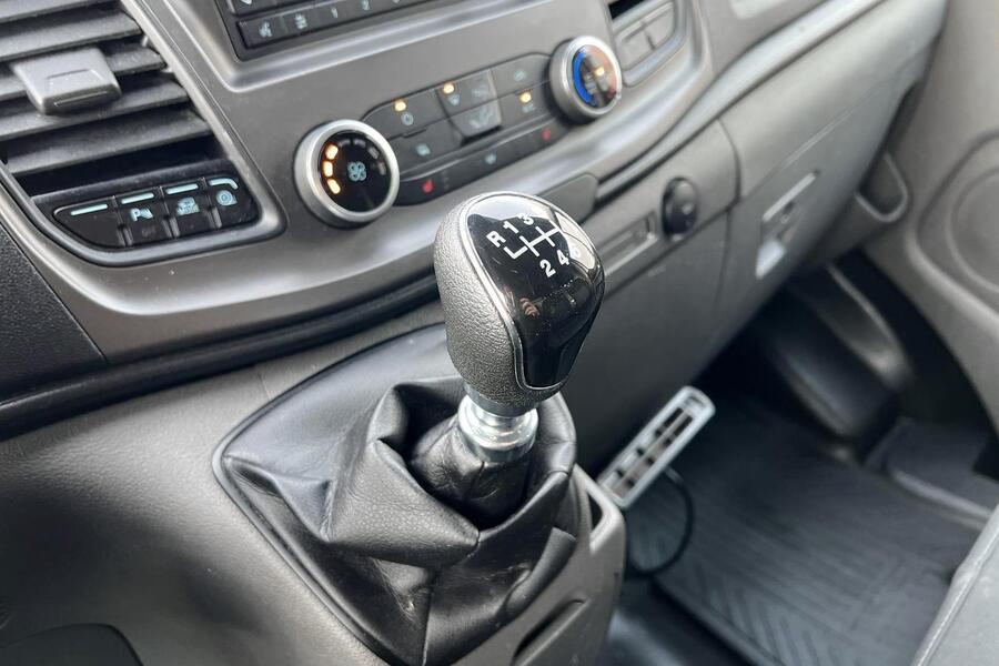 Ford Transit Custom vaihtoauto