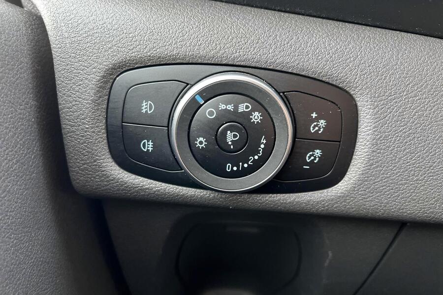 Ford Transit Custom vaihtoauto