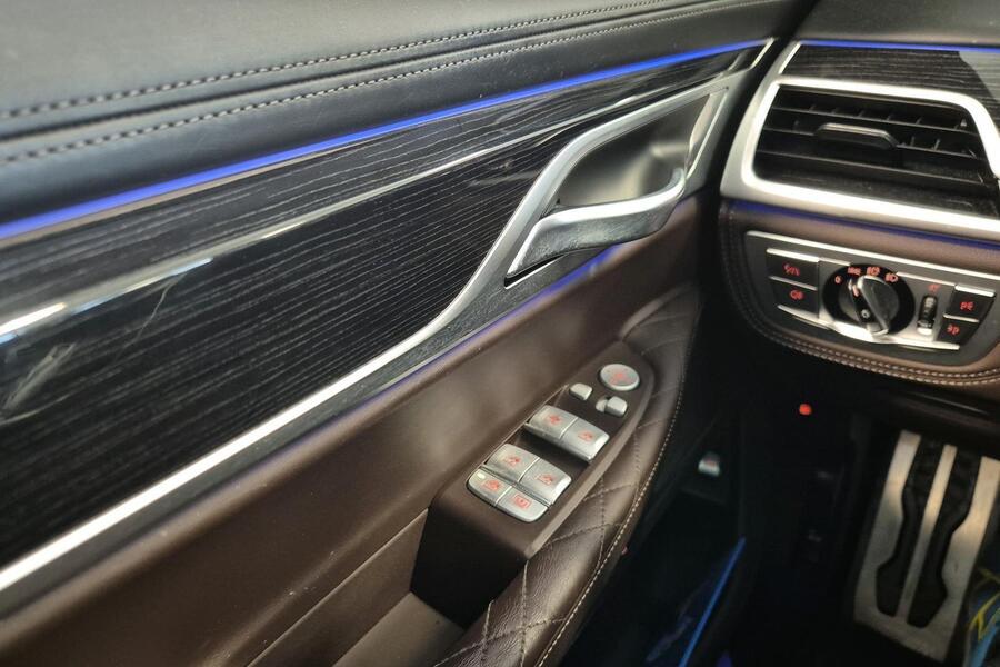 BMW 7-sarja vaihtoauto